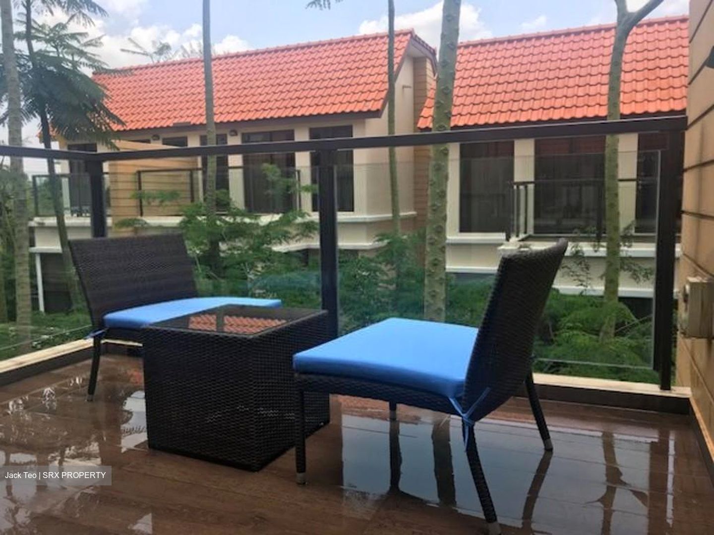 Holland Link (D10), Terrace #412524731